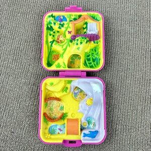 Vintage 1989 Polly Pocket's‎ Wildlife Park Zoo World Compact